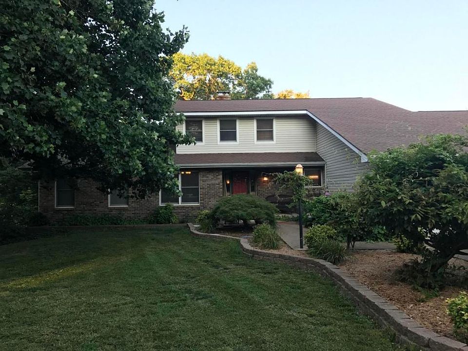 1st image of 2914 Paula Dr