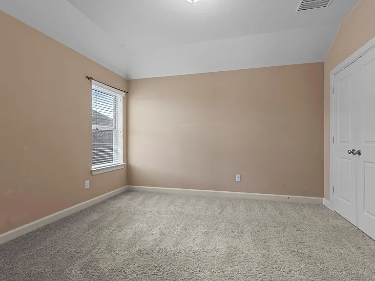 19415 Bronte Springs Ct — Photo 33