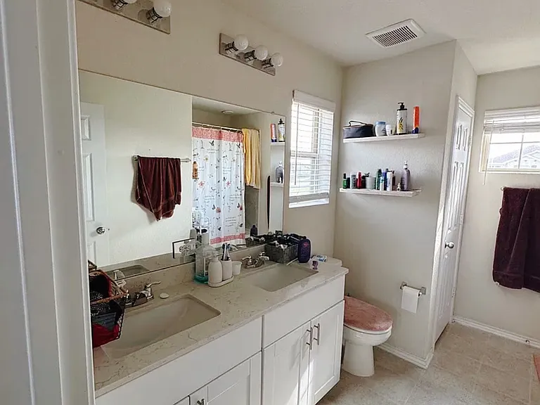 216 Janelle Ln — Photo 18
