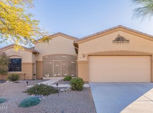 402 N Mountain Brook Dr, Green Valley, AZ 85614