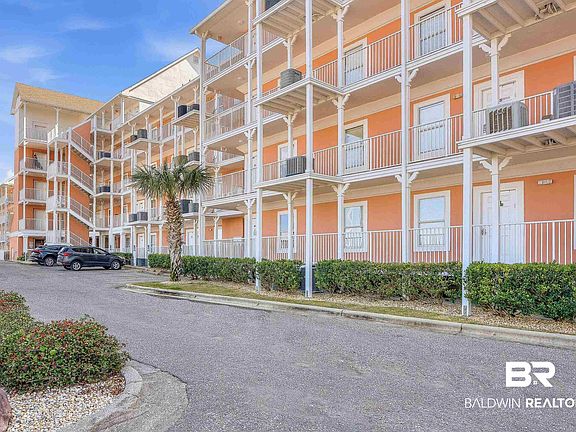 4th image of 572 E Beach Blvd #409