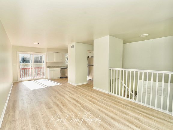 3rd image of 2620 Metropolitan Ave