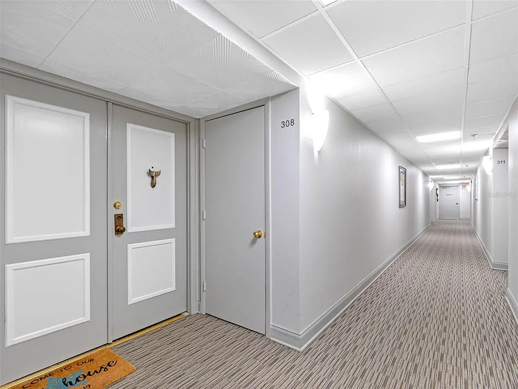 2 bed, 2.0 bath, 1298 sqft, $3,500 — Photo 3