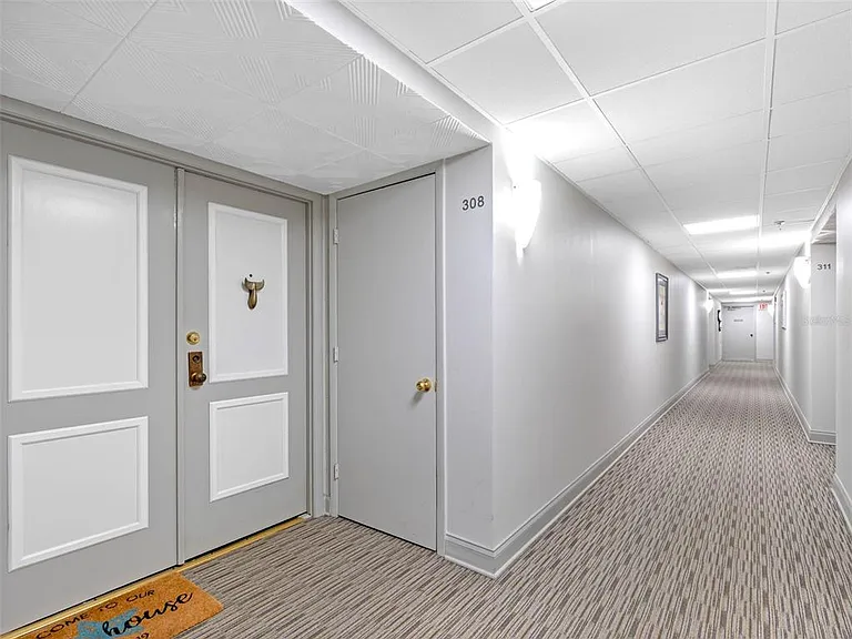 1460 Gulf Blvd #308 — Photo 3