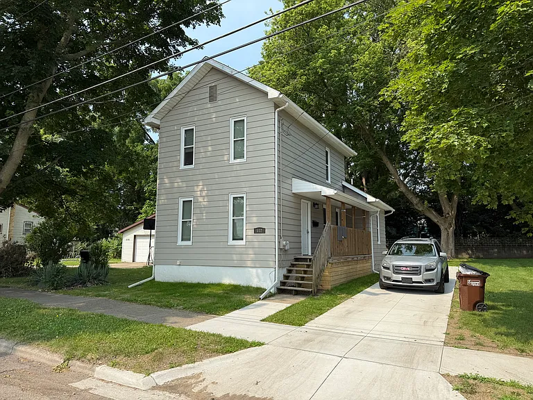 512 Blackman St — Photo 1