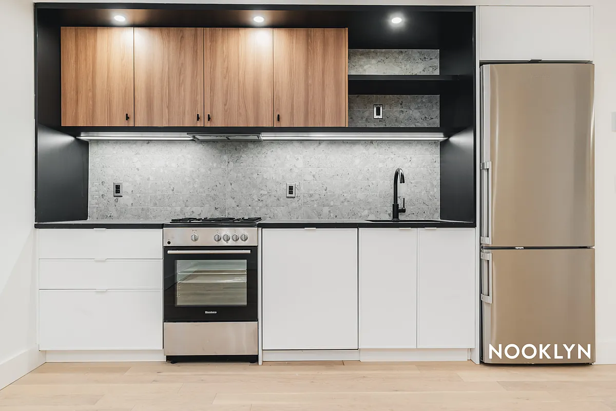 1901 Tenth Avenue 1D