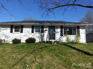 1348 Stephen Foster Dr, Lexington, KY 40517