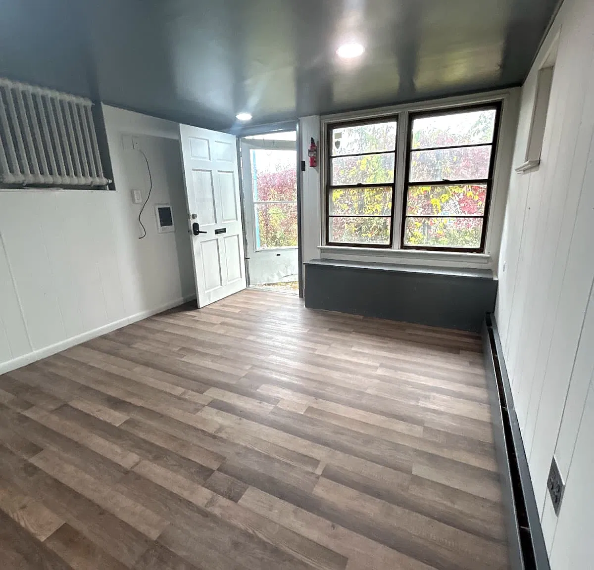 3 bed, 768 sqft, $775 — Photo 2