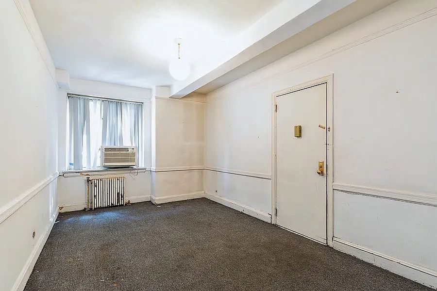 1st image of 7 W 96th St APT 1B