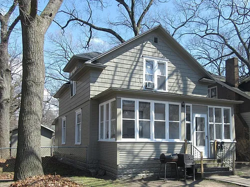 1924 Jiroch St Photo 1