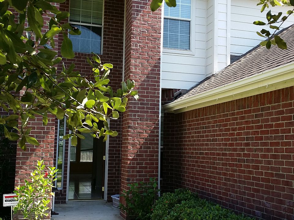 1st image of 21602 Oakbridge Park Ln