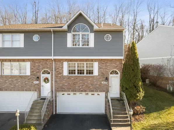 2634 Birchwood Ln, Oakdale, PA 15071