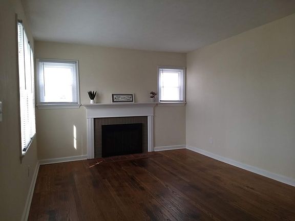 5th image of 1612 Kenwood Ave
