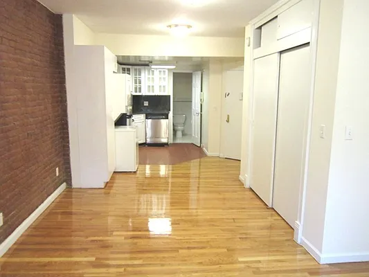 Rented by Town Residential | media 59