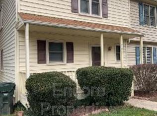 6555 English Oaks Dr, Raleigh, NC 27615