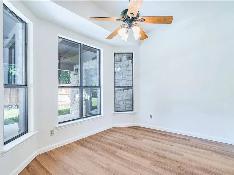 5305 Dry Wells Rd — Photo 7