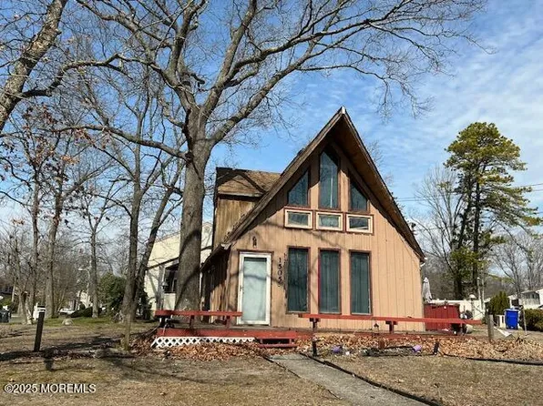 1505 Patriot Avenue, Brick, NJ 08724