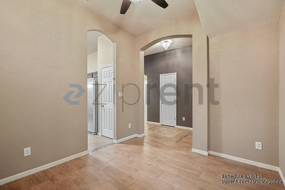 3 bed, 1800 sqft, $1,845 — Photo 4