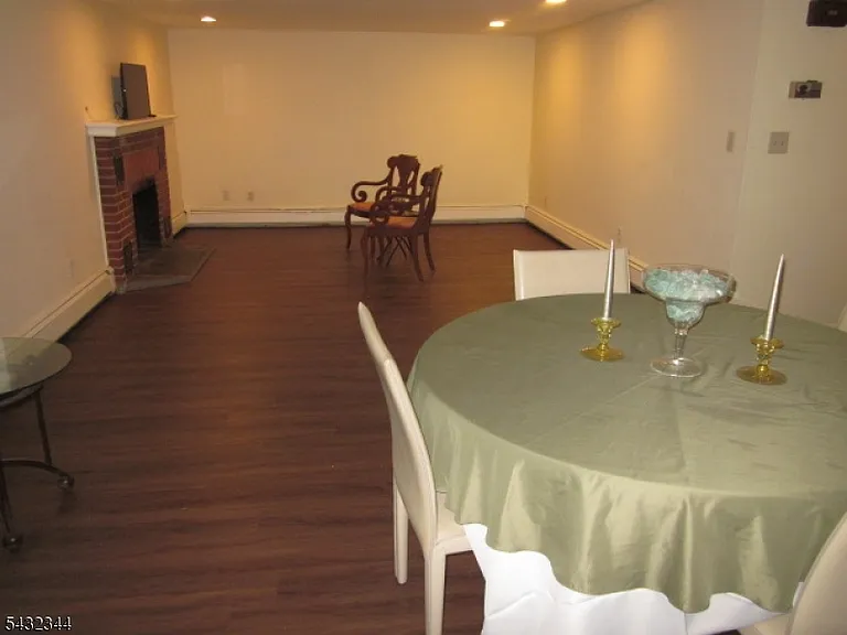 16 Shunpike Rd — Photo 4