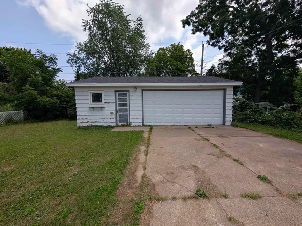 130 S Andrews St, Shawano, WI 54166