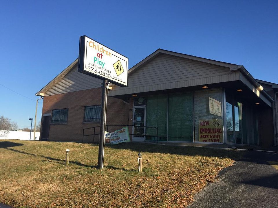 1st image of 2440 E Magnolia Ave