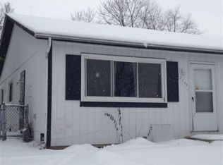 225 Laurel Dr #A, North Aurora, IL 60542