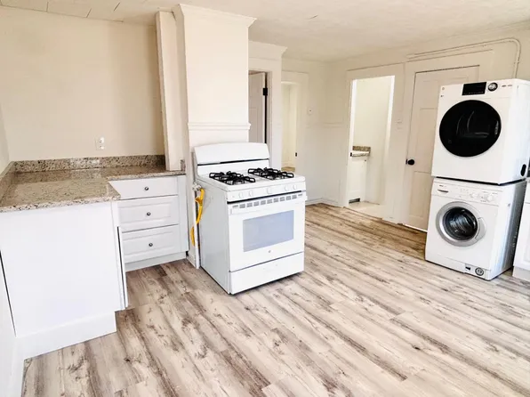 45 Cherry St Floor 2, Plymouth, MA 02360