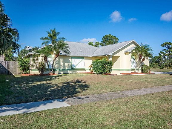 2nd image of 2009 Trevino Cir