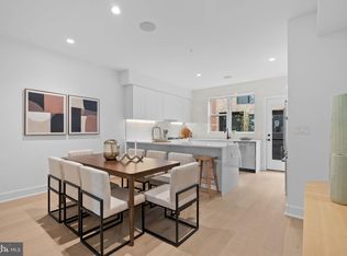 650 Fairmount Ave #J1, Philadelphia, PA