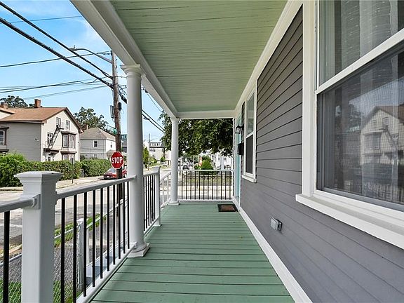 5th image of 138 Burgess Ave