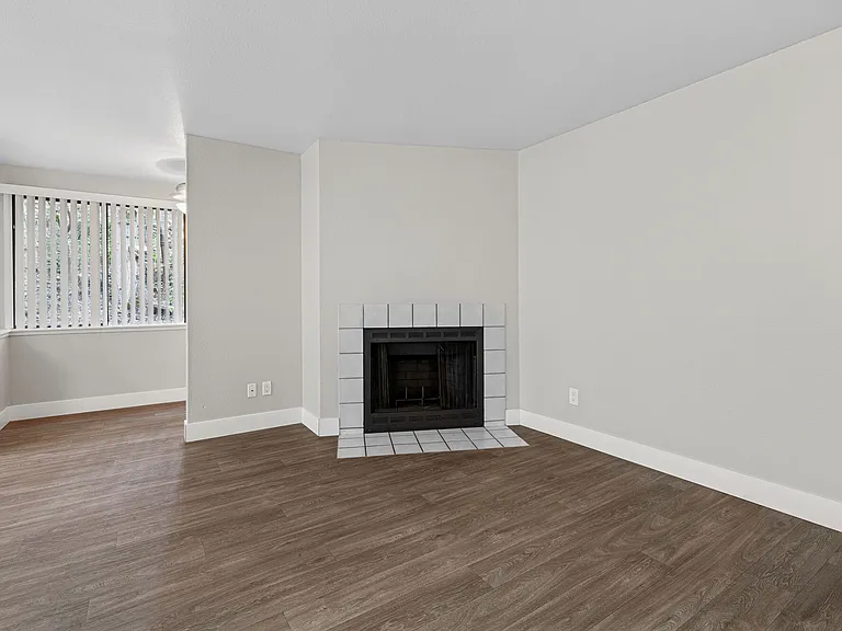 Glen Park At West Campus — Photo 15