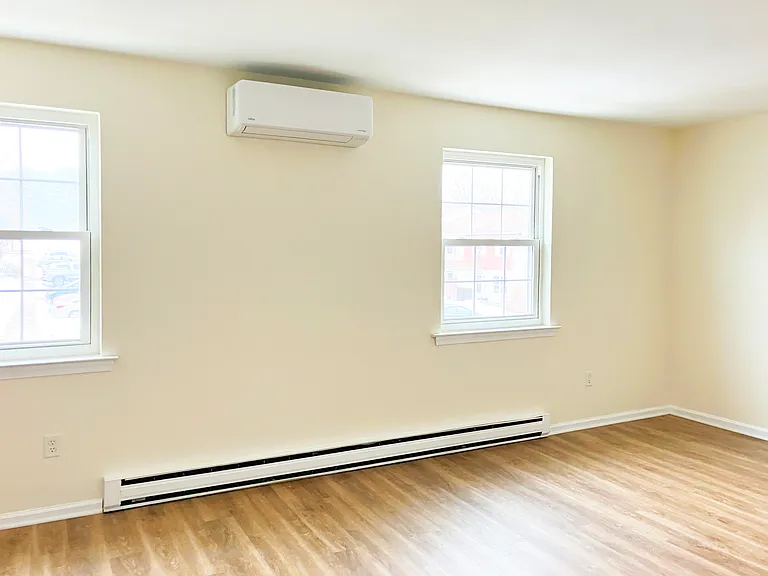 21 Evelyn Ln — Photo 14