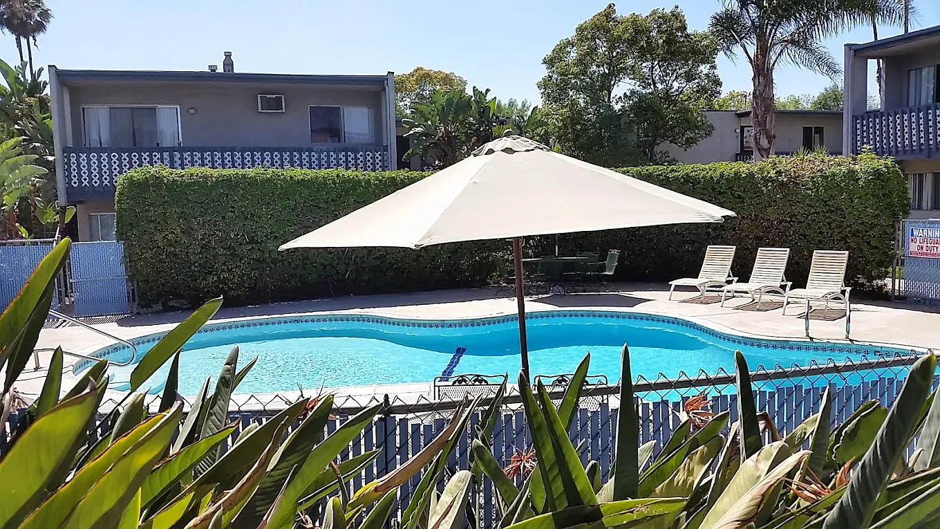Orange Meadows Apartments — Photo 1