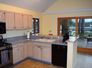 4798 N Verity Ct, Sanford, MI 48657