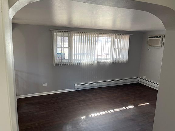 2nd image of 14423 Lincoln Ave #3