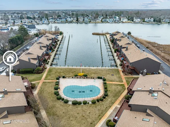 18 Sea Point Drive, Point Pleasant, NJ 08742