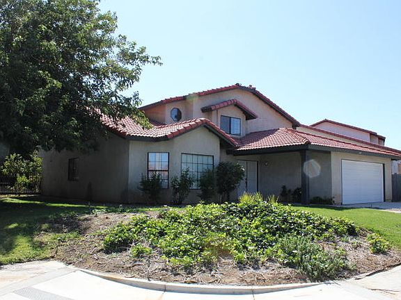 3rd image of 1304 Chagal Ave