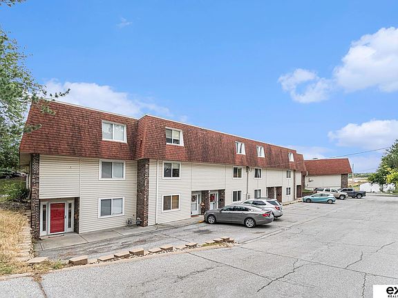 2nd image of 1120 Delmar St APT 3C