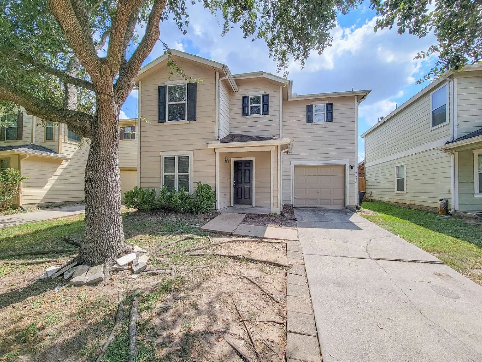 3 bed, 2.5 bath, $2,000 — Photo 2