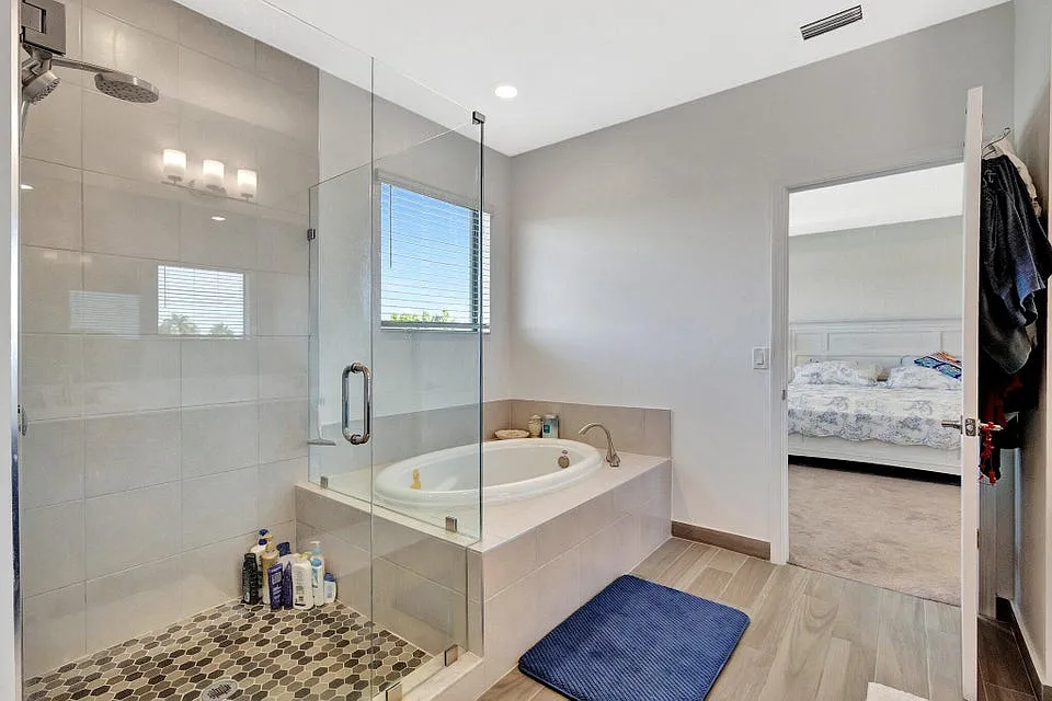 4 bed, 3.5 bath, $4,150 — Photo 4