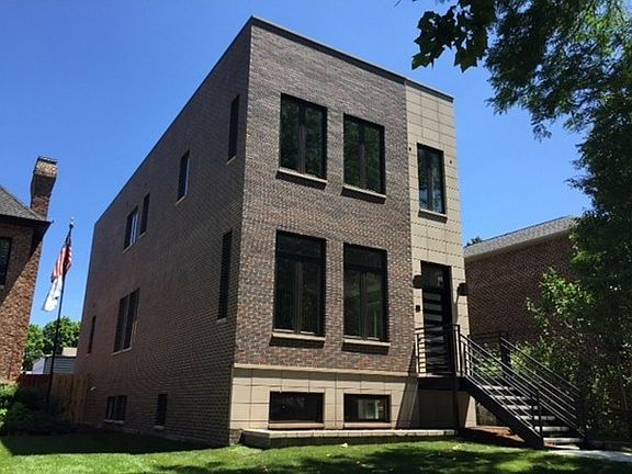 3rd image of 6841 N Oriole Ave
