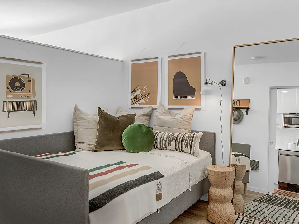 blanton turner - GCP - OCtober 1 - Jackson Street - 1 bedroom -2