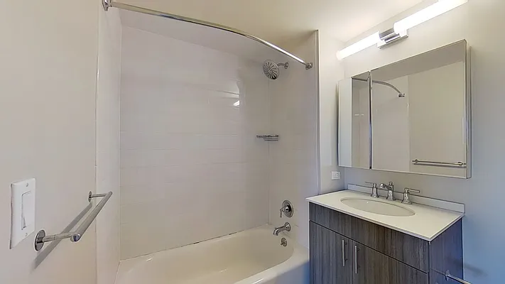 Rented by Bond New York | media 8