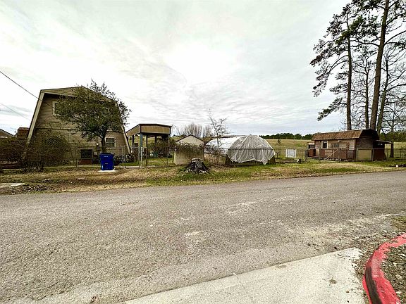 3rd image of 1860 Highway 96 S