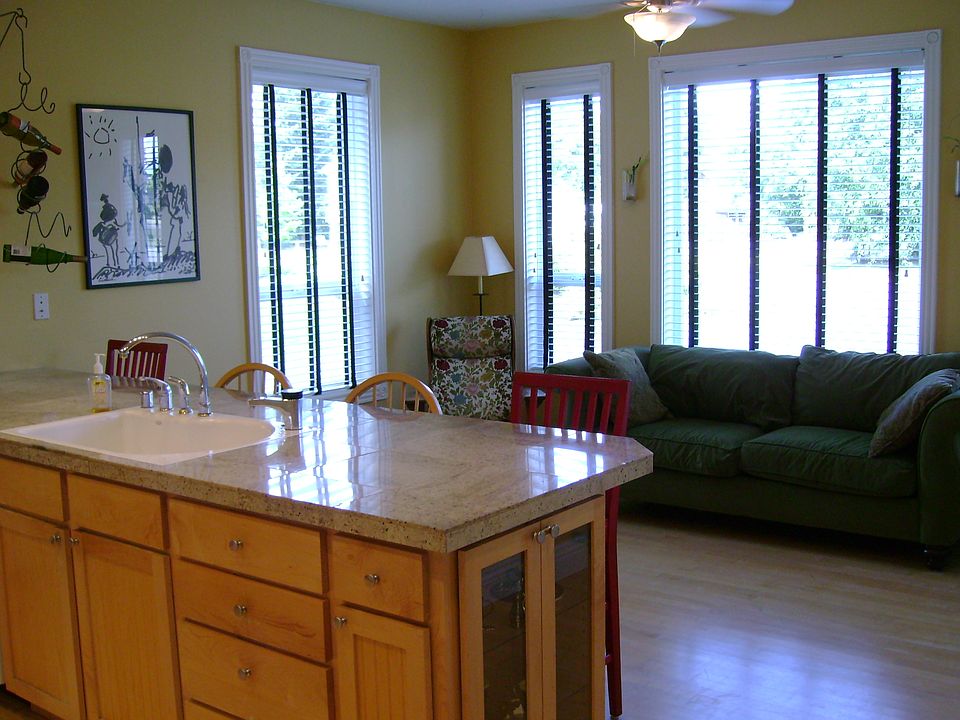 1st image of 20800 NE 101st Ct