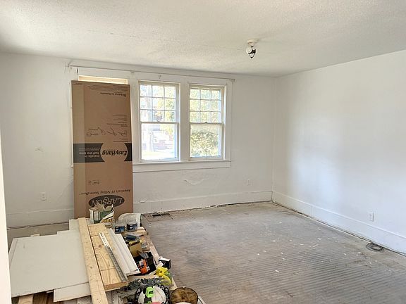 5th image of 119 N 12th St