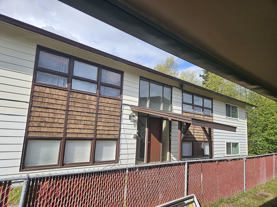 1st image of 617 Mumford St APT 2