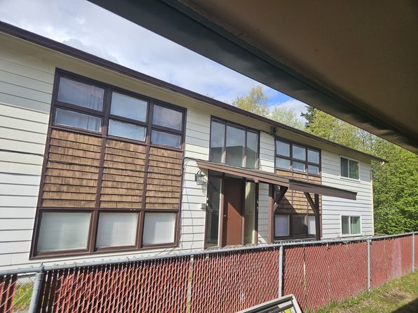 617 Mumford St APT 2