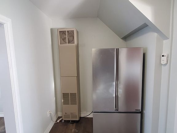 3rd image of 19 Swayne St #9