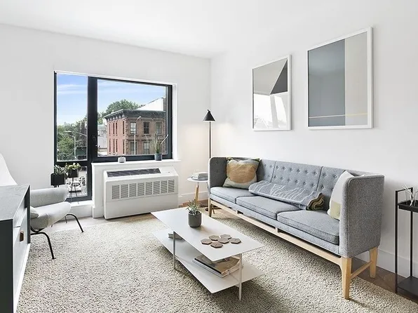 325 Lafayette Avenue image 2 of 10